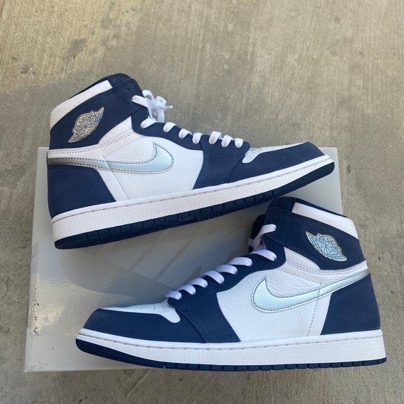 Air Jordan 1 Retro Midnight Navy - Picture 2 of 9